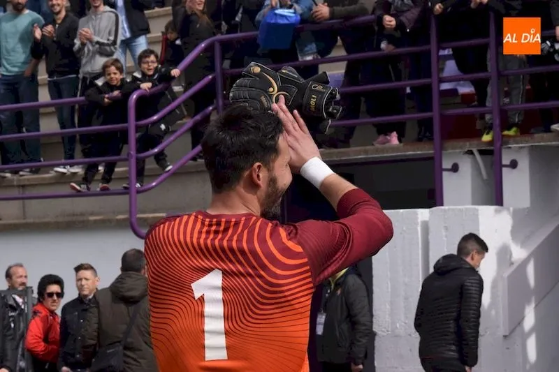 Foto 5 - Molina rescata un punto para Unionistas en la &uacute;ltima jugada del partido ante el Valladolid &lsquo;B&rsquo; ...