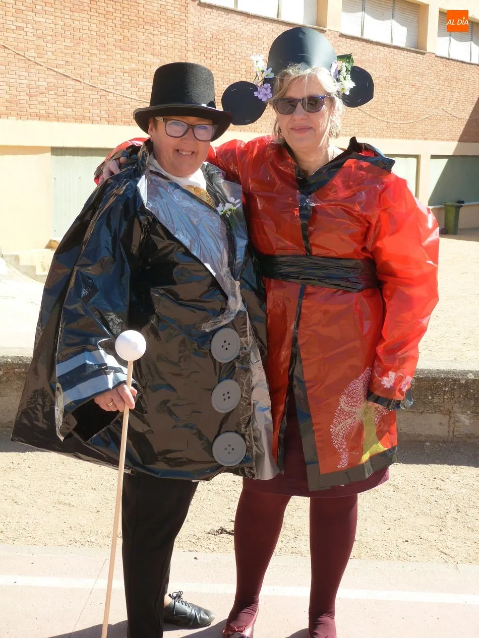 Foto 6 - La Vuelta al Mundo en el carnaval del colegio Filiberto Villalobos