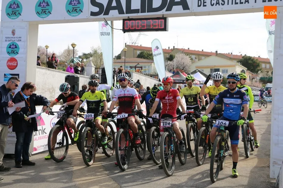 Foto 10 - Mois&eacute;s Due&ntilde;as se impone en Saucelle en la segunda prueba del I Open BTT de Castilla y Le&oacute;n  