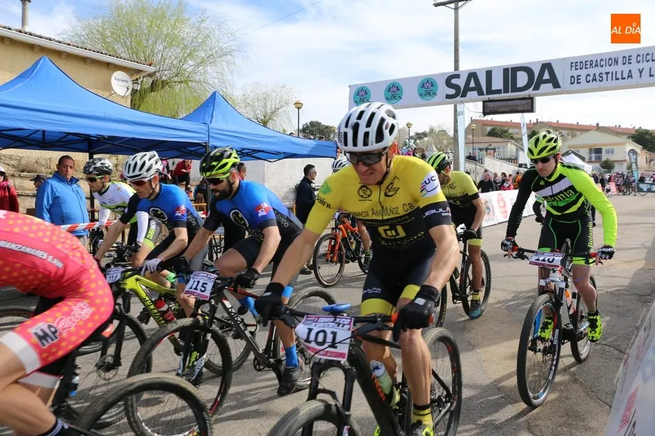 Foto 6 - Mois&eacute;s Due&ntilde;as se impone en Saucelle en la segunda prueba del I Open BTT de Castilla y Le&oacute;n  