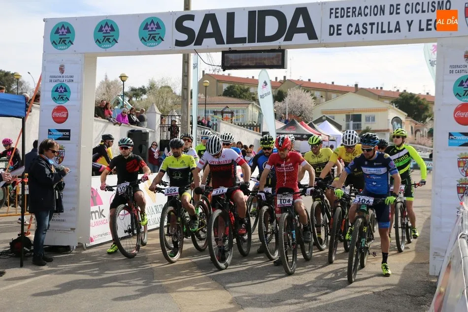 Foto 4 - Mois&eacute;s Due&ntilde;as se impone en Saucelle en la segunda prueba del I Open BTT de Castilla y Le&oacute;n  