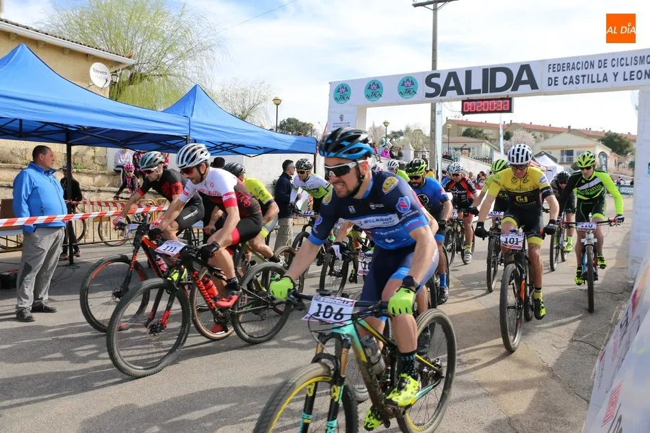 Foto 3 - Mois&eacute;s Due&ntilde;as se impone en Saucelle en la segunda prueba del I Open BTT de Castilla y Le&oacute;n  