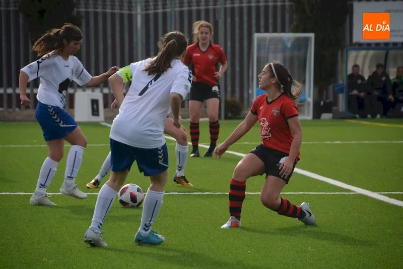 Acción del partido entre el Salamanca FF y el Torrelodones / Lydia González