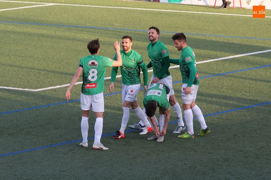 Foto 10 - El mejor Guijuelo de la temporada vence con autoridad al Sanse (3-0)