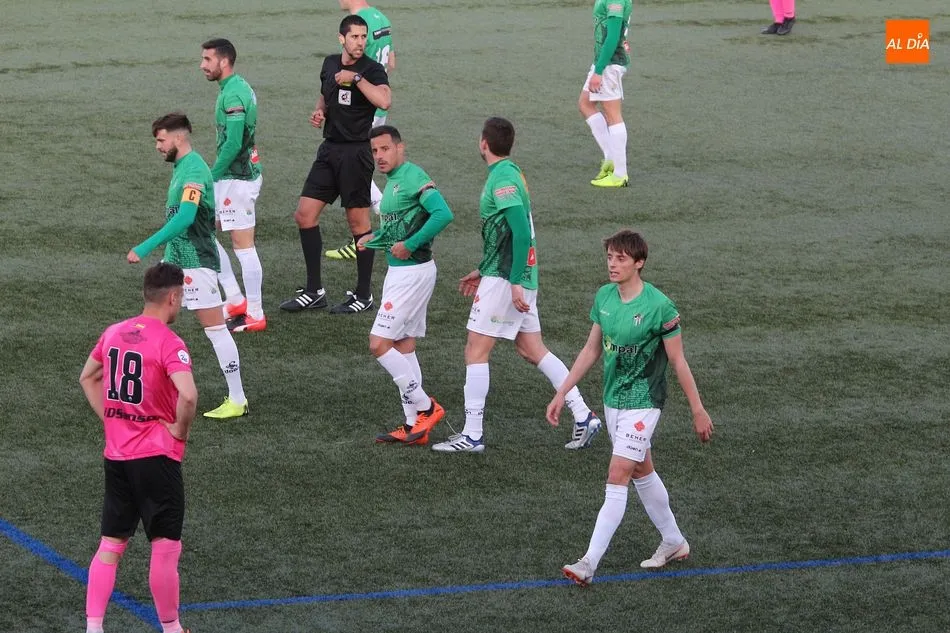 Foto 7 - El mejor Guijuelo de la temporada vence con autoridad al Sanse (3-0)