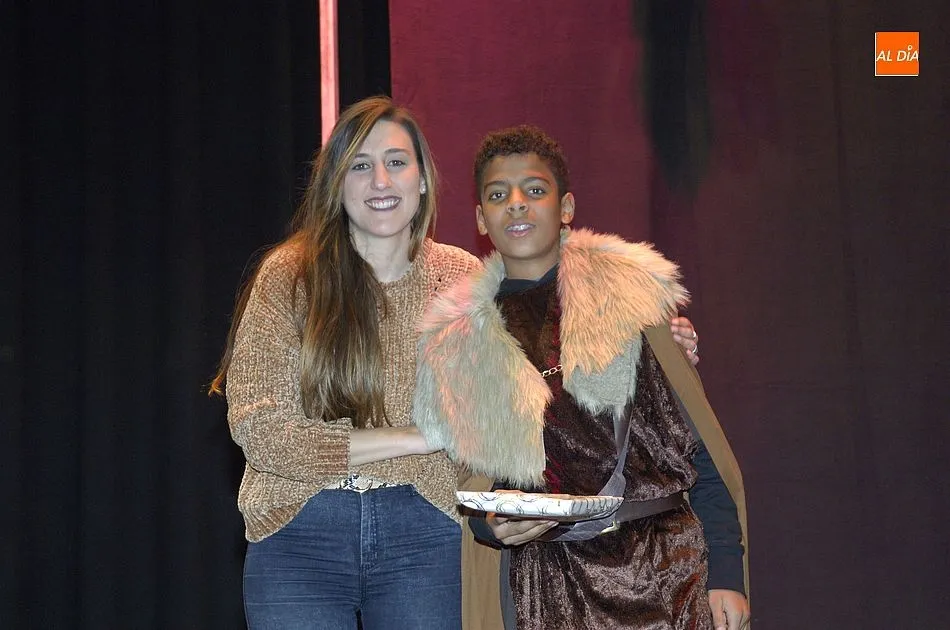 Foto 2 - Los ni&ntilde;os conquistan con sus disfraces el Teatro Nuevo  