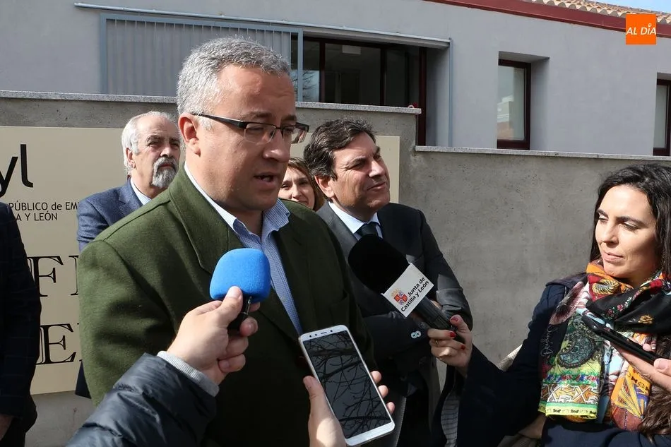 Foto 2 - El paro de Guijuelo alcanza datos m&iacute;nimos hist&oacute;ricos