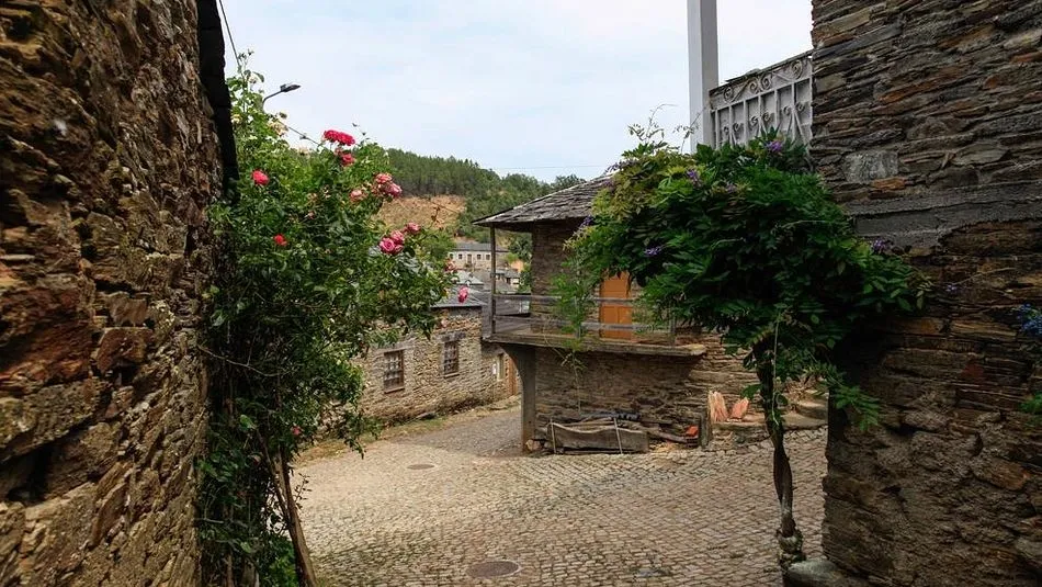 Foto 4 - Una nueva carretera mejorar&aacute;, al fin, la comunicaci&oacute;n entre Sanabria y Bragan&ccedil;a  