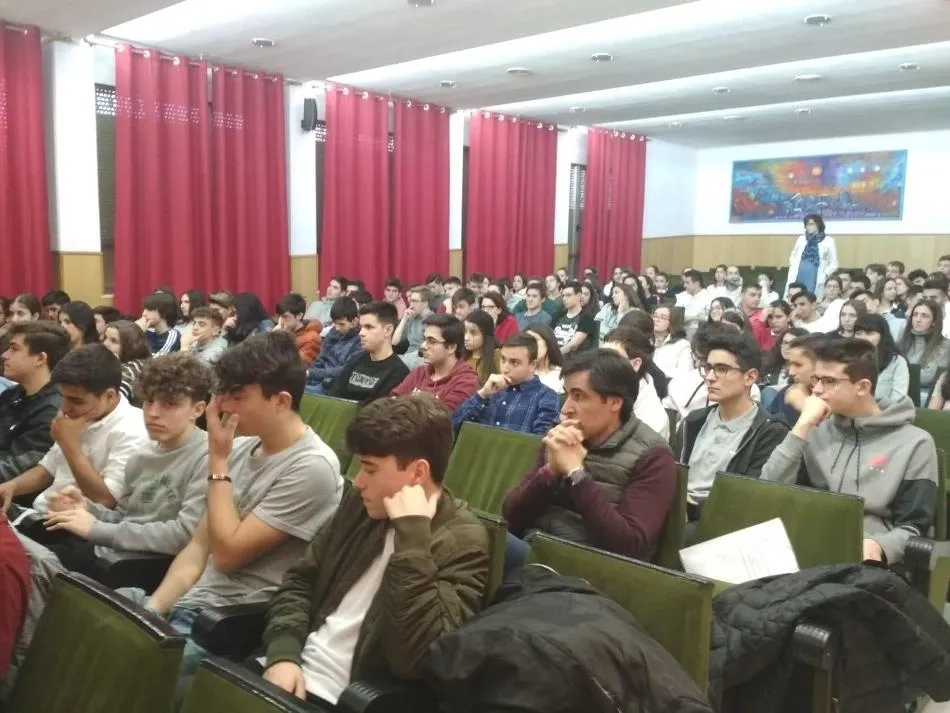 Foto 6 - Los estudiantes de Maristas valoran sus opciones de futuro en la Semana de la Orientaci&oacute;n
