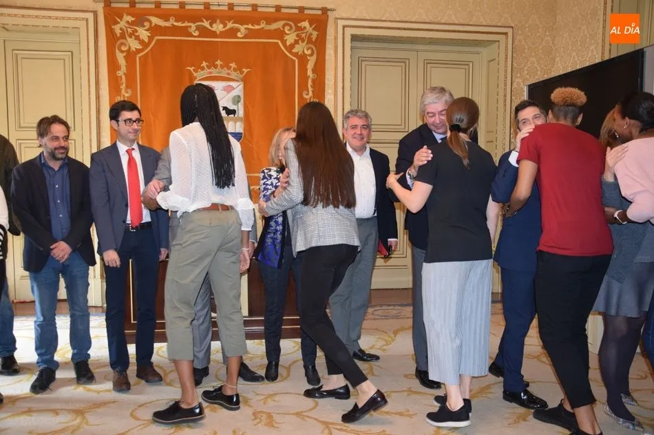 Foto 4 - El Perfumer&iacute;as Avenida, recibido con honores en el Ayuntamiento por ganar la Copa de la Reina
