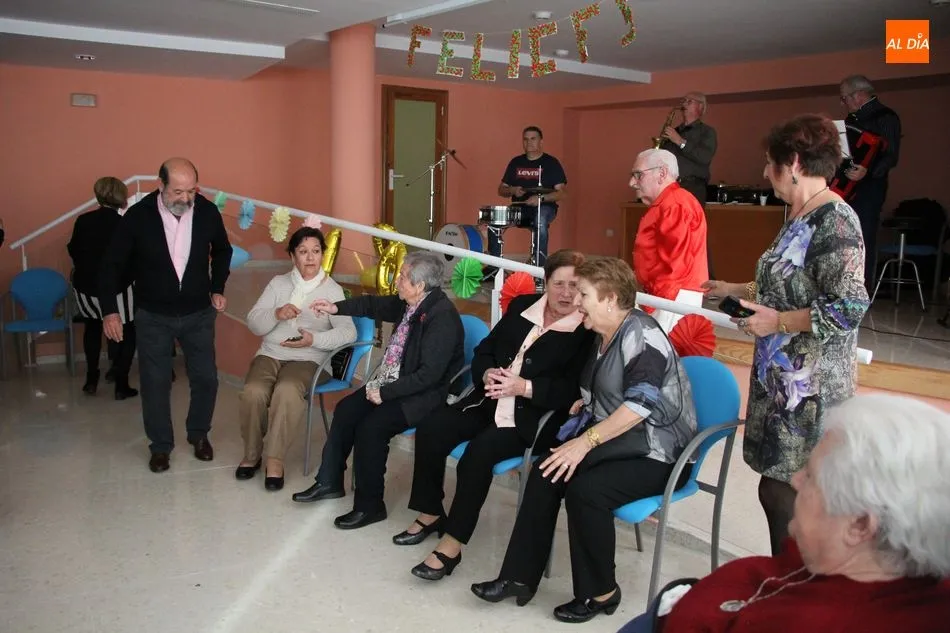 Foto 6 - Josefa Rivero Fuentes celebra su centenario arropada por sus hijos  