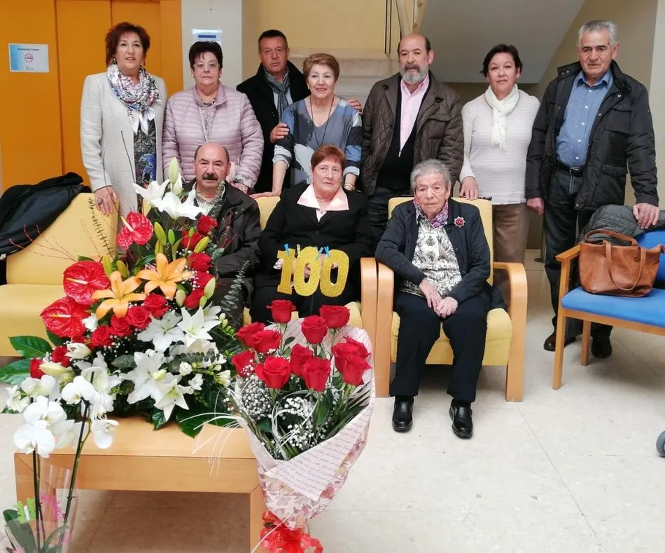 Foto 5 - Josefa Rivero Fuentes celebra su centenario arropada por sus hijos  