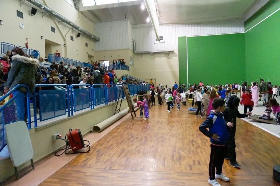 Foto 3 - El Parque de Juegos llena de diversi&oacute;n y disfraces el pabell&oacute;n de Villares de la Reina