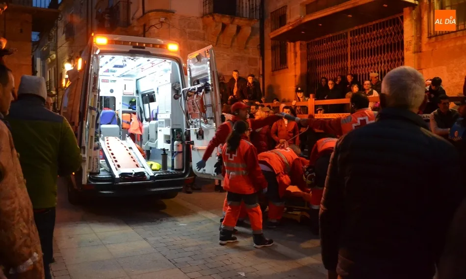 Foto 6 - Los astados de El Canario despiden una buena jornada taurina dejando un herido muy grave  