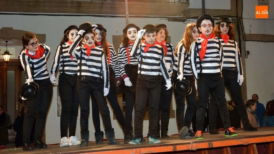 Foto 10 - Los &lsquo;Coches chocones&rsquo; ganan el concurso de disfraces del Carnaval de Lumbrales