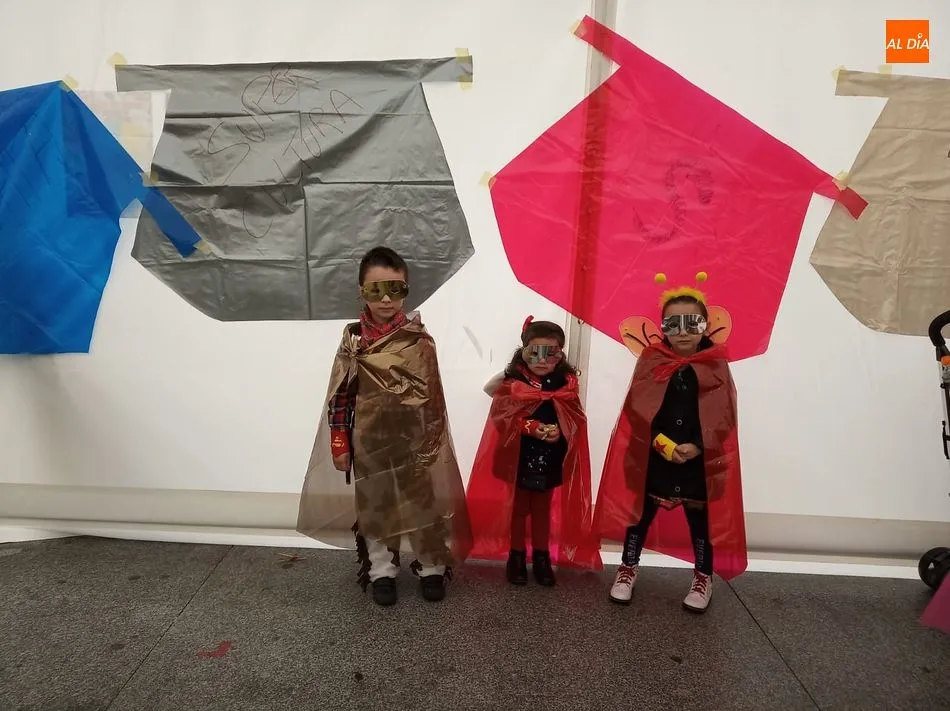 Foto 8 - Los talleres de carnaval anticipan el gran concurso de esta noche