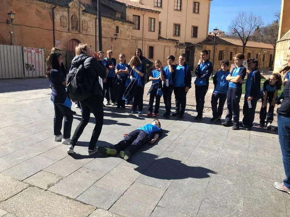 Foto 10 - Los alumnos del Colegio San Juan Bosco realizan un itinerario guiado en ingl&eacute;s por la ciudad  
