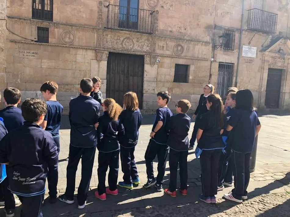 Foto 5 - Los alumnos del Colegio San Juan Bosco realizan un itinerario guiado en ingl&eacute;s por la ciudad  