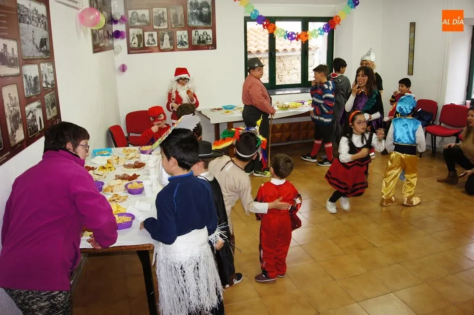 Foto 3 - Divertida fiesta de carnaval para los ni&ntilde;os de Los Santos