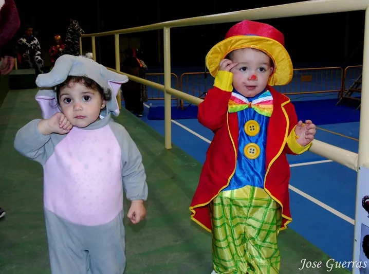 Foto 9 - Macotera vive un colorido martes de Carnaval con una gran fiesta en familia