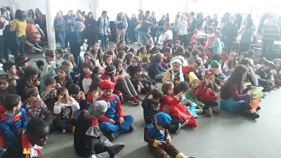 Foto 3 - Los m&aacute;s peque&ntilde;os de Villoria disfrutan del carnaval