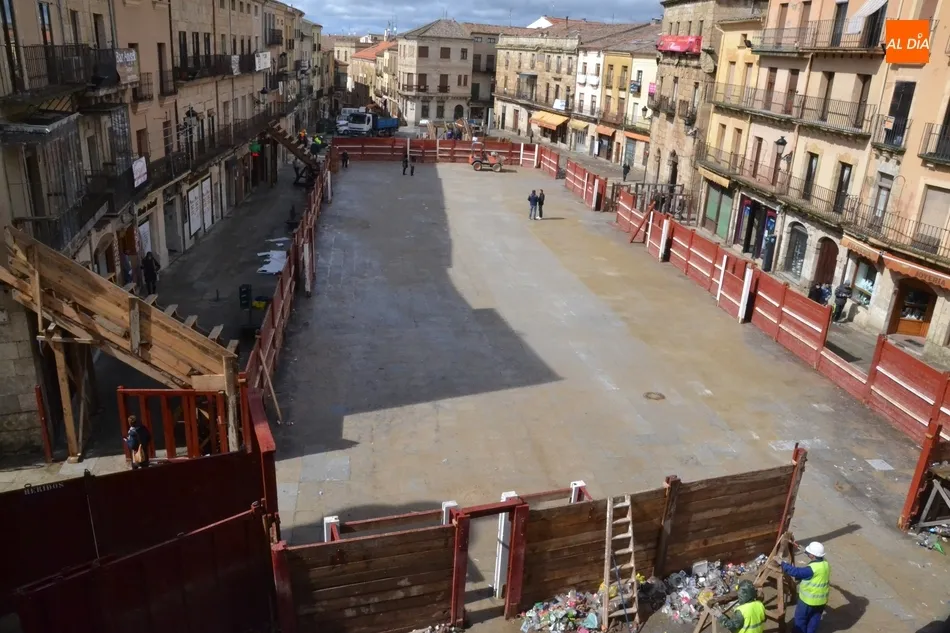 Foto 7 - La lluvia acelera la vuelta a la normalidad de Mir&oacute;briga tras el Carnaval  