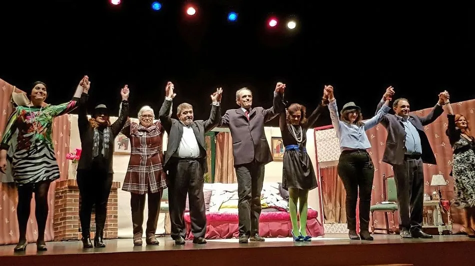 El grupo ‘Aquí se hace teatro’ representará ‘La edad del pavosauro’ el próximo sábado / Archivo