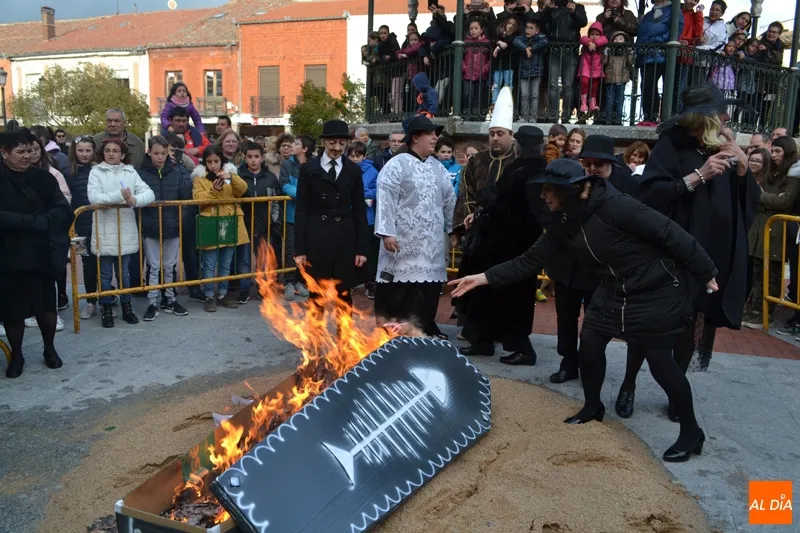 Foto 5 - Lamentos y fuego para despedir al Carnaval en Pe&ntilde;aranda