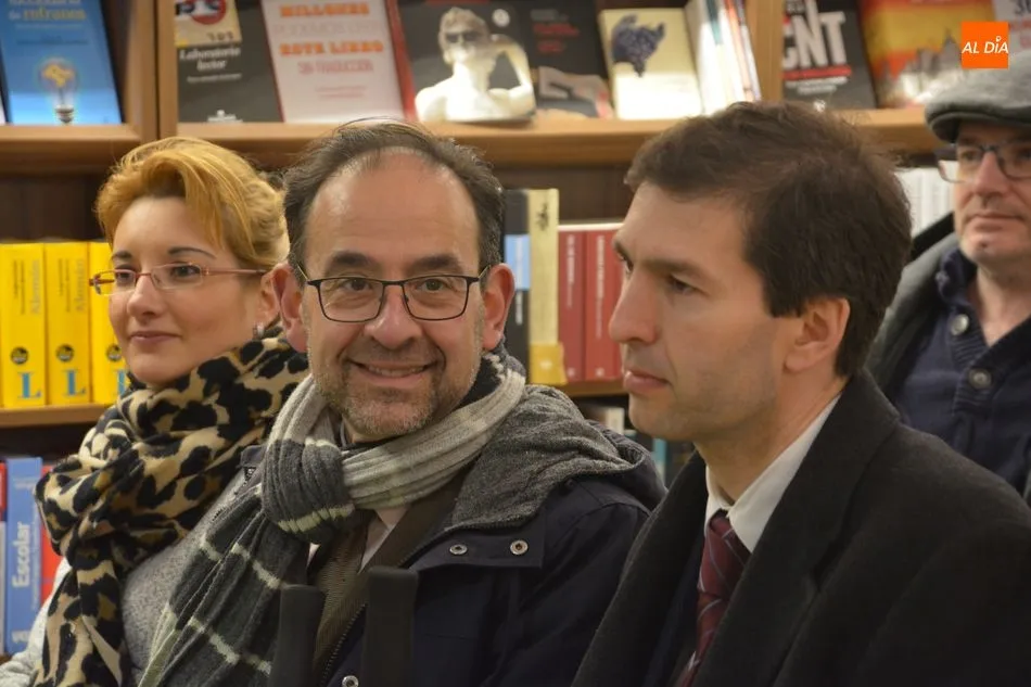 Foto 4 - Carlos M&ordf; Cabrerizo publica los nuevos manuales pr&aacute;cticos de Derecho Tributario e IVA