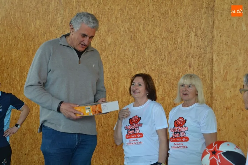 Foto 8 - Fernando Romay ofrece una clase magistral a los mayores del &lsquo;S&uacute;perSenior&rsquo;