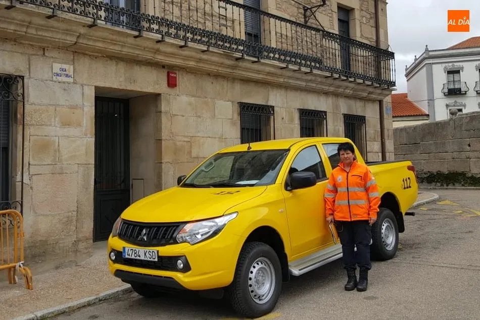 Foto 2 - El servicio de Protecci&oacute;n Civil del Ayuntamiento de Vitigudino dispone de un nuevo veh&iacute;culo  