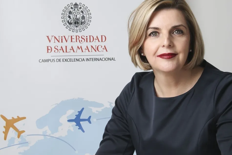 Carmen Rodrigo, presidenta de la Escuela de Pilotos Adventia de Salamanca