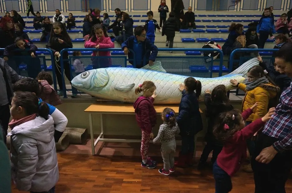 Foto 10 - Villares de la Reina despide el Carnaval con un participativo Entierro de la Sardina  