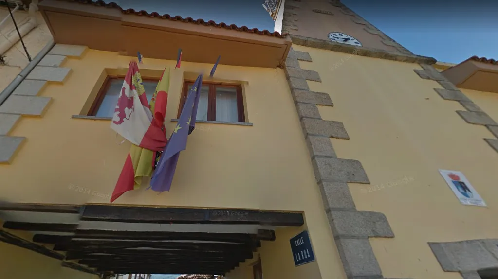 El PSOE denuncia que el alcalde de El Maíllo lleva sin convocar plenos desde junio  