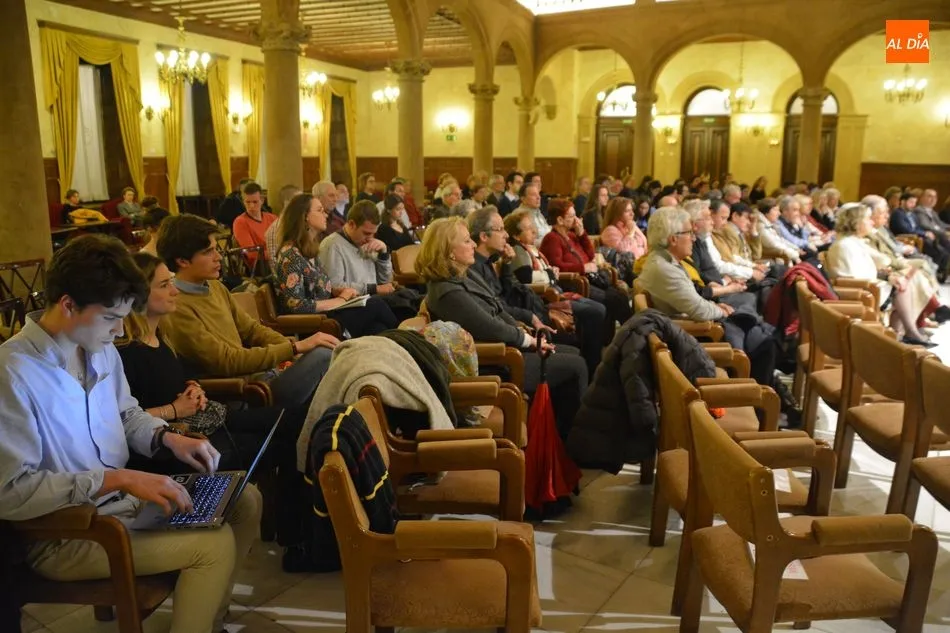 Foto 4 - El Casino acoge el segundo de los &lsquo;Di&aacute;logos ciudadanos sobre el futuro de Europa&rsquo; 
