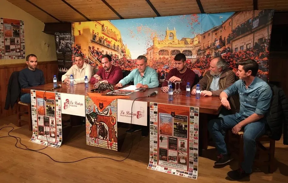 Carnavaldeltoro.es remata sus actos con su última tertulia  