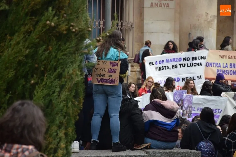 Foto 6 - "Es necesario acabar con la brecha salarial y con la precarizaci&oacute;n de los sectores feminizados&rdquo;