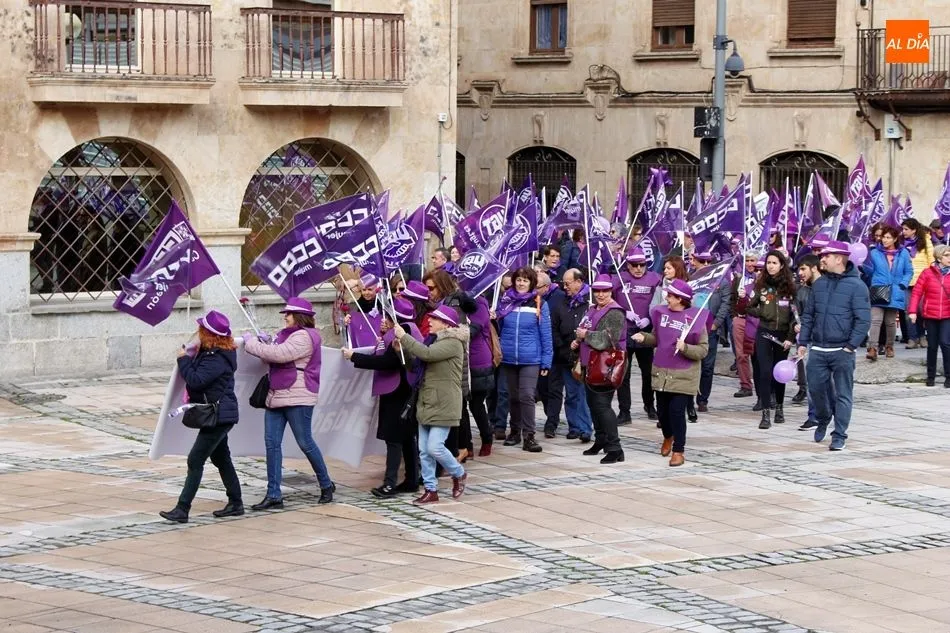 Foto 11 - UGT y CCOO reclaman un Ley de Transparencia Salarial para combatir la discriminaci&oacute;n