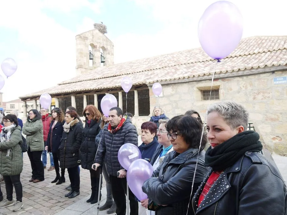 Foto 7 - Las mujeres de Carbajosa alzan la voz: &ldquo;Nosotras juntas es el camino para llegar a nuestro...