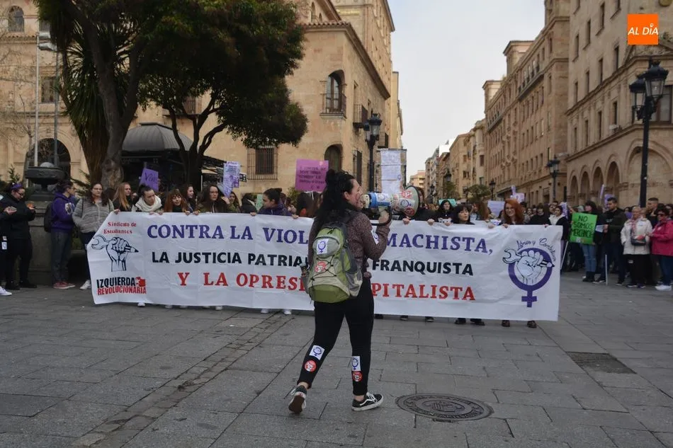 Foto 4 - M&aacute;s de 6.000 estudiantes no universitarios secundan la huelga feminista y no acuden a clase&nbsp;  