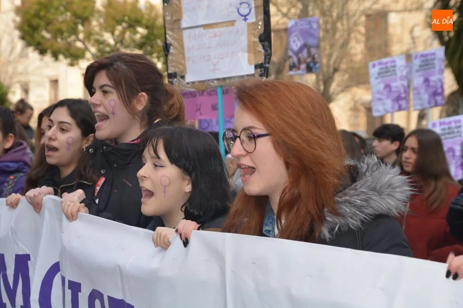 Foto 3 - M&aacute;s de 6.000 estudiantes no universitarios secundan la huelga feminista y no acuden a clase&nbsp;  