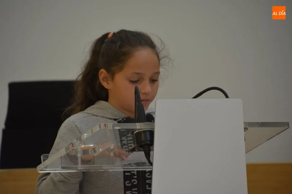 Foto 3 - Escolares de Santa Marta muestran su dotes creativas en el II Premio de Literatura Infantil