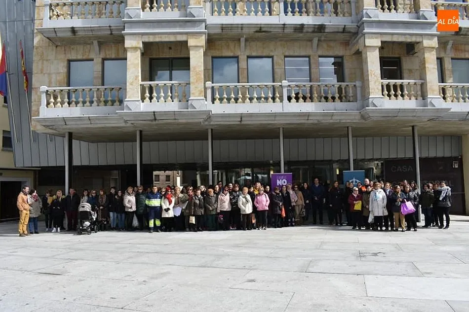 La villa se suma a los actos del Día de la Mujer