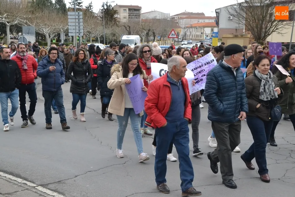 Foto 9 - Mir&oacute;briga vuelve a gritar en las calles en defensa de los derechos de las mujeres  
