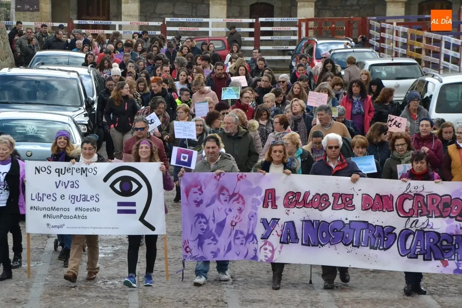 Foto 4 - Mir&oacute;briga vuelve a gritar en las calles en defensa de los derechos de las mujeres  