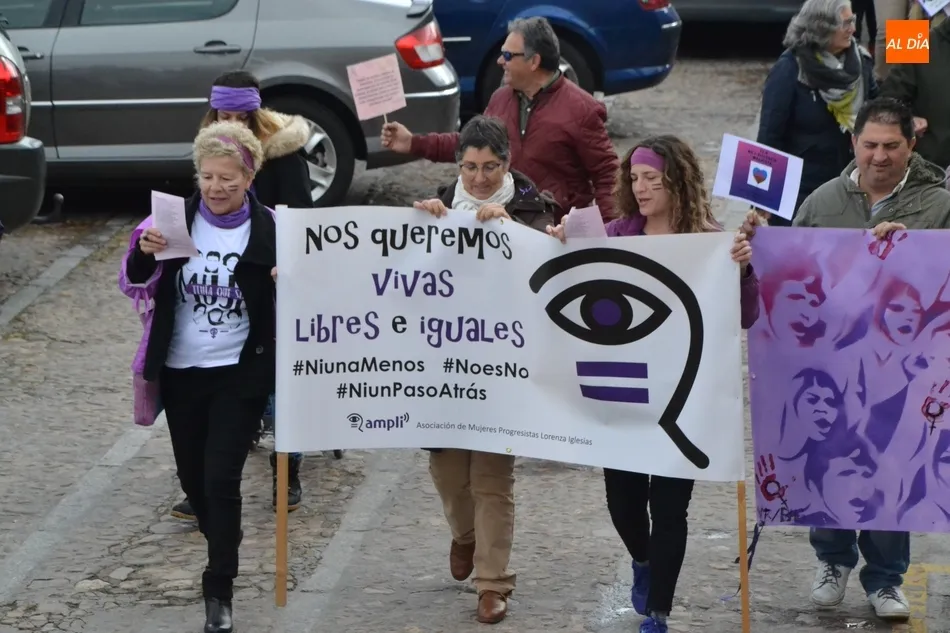 Foto 2 - Mir&oacute;briga vuelve a gritar en las calles en defensa de los derechos de las mujeres  