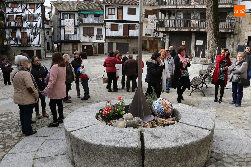Foto 11 - Homenaje a las bordadoras serranas en el D&iacute;a de la Mujer