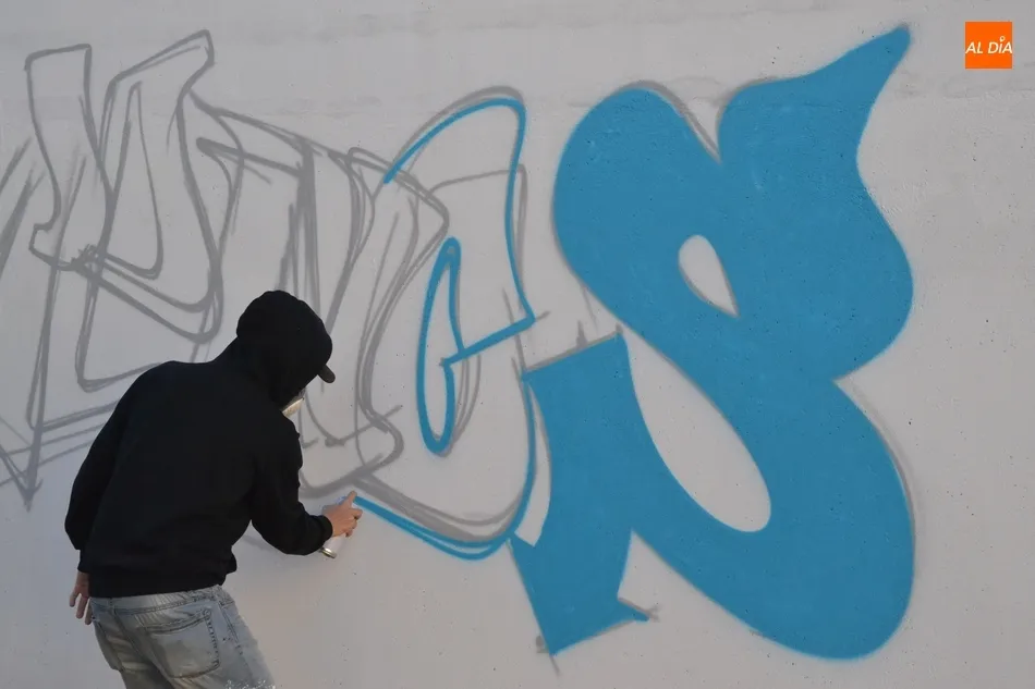 En marcha la creación de un grafiti en clave femenina  