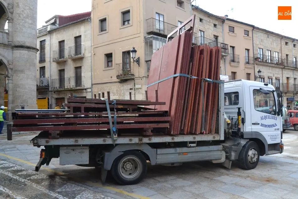 La Plaza Mayor termina de quitarse el disfraz  