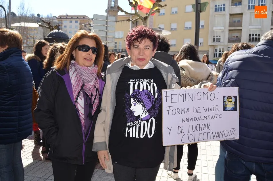Foto 11 - La Manifestaci&oacute;n Feminista del D&iacute;a de la Mujer multiplica considerablemente el n&uacute;mero de...
